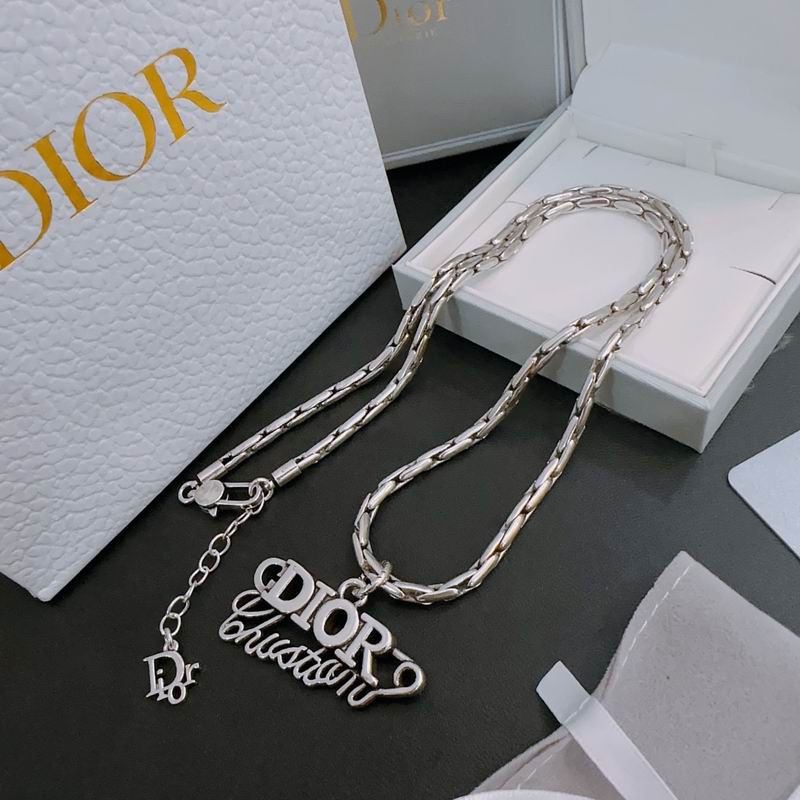 Dior Necklace 04lyr192 (1)